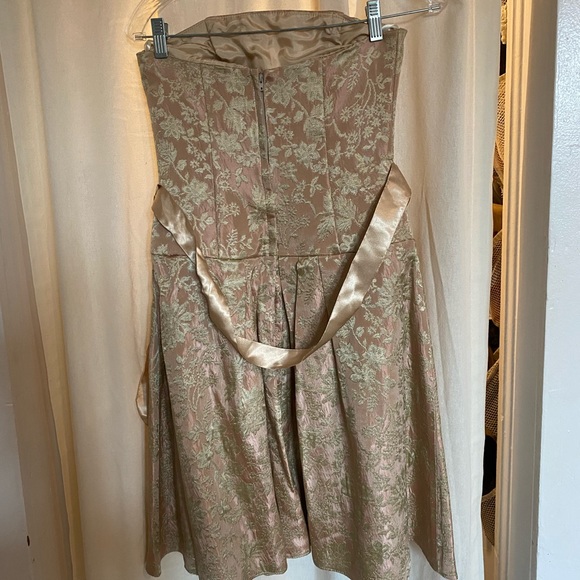 Strapless light pink and gold formal dress - Picture 3 of 7